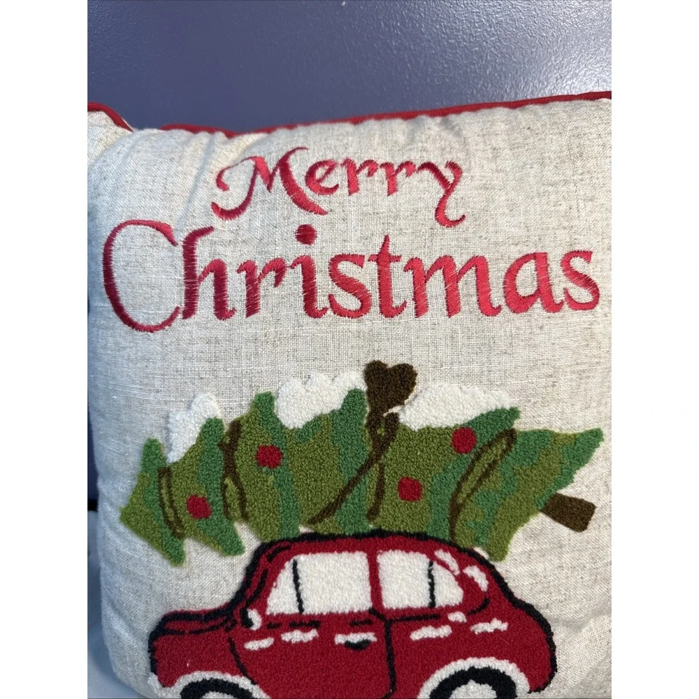 Saro Le Jour de Noël Embroidered Christmas Throw Pillow Red VW Bug Car Tree